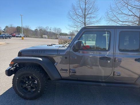 Used 2022 Jeep Wrangler Unlimited Willys image 15