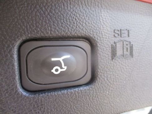 Used 2024 Ford Edge ST-Line image 11