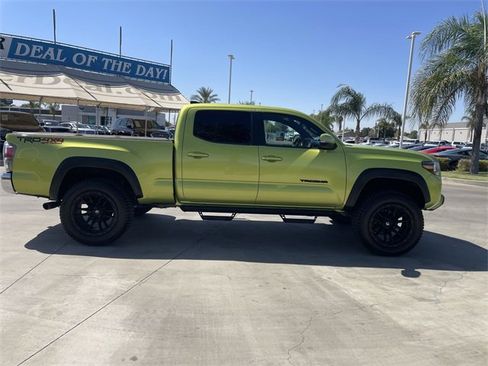 Used 2023 Toyota Tacoma TRD Off-Road image 9