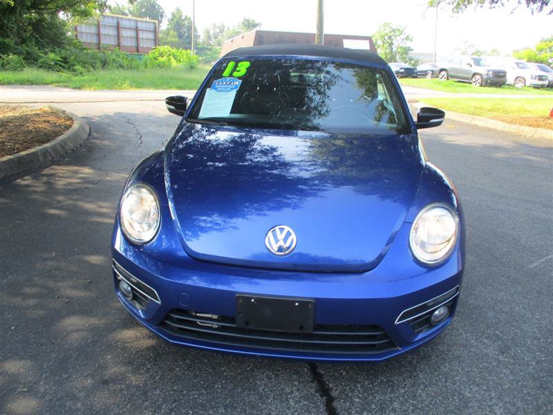 Used 2013 Volkswagen Beetle 2.0T FWD image 22