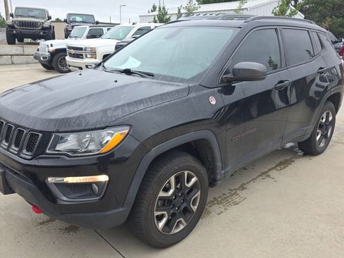 Used 2018 Jeep Compass Trailhawk w/ Popular Equipment Group AWD/4WD image 1