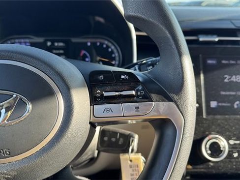 Used 2023 Hyundai Tucson SE image 22