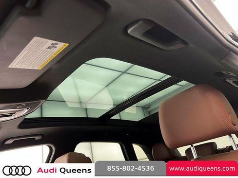 Certified 2022 Audi Q5 Premium Plus w/ Premium Plus Package AWD/4WD image 20