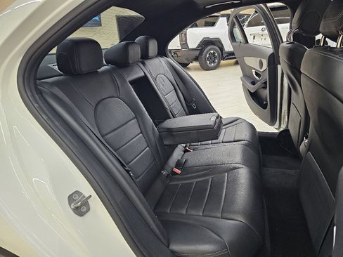 Used 2018 Mercedes-Benz C 300 Sedan w/ Premium Package image 23