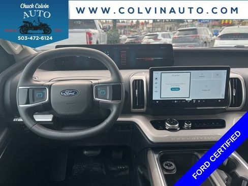 Certified 2025 Ford Expedition Active AWD/4WD image 18