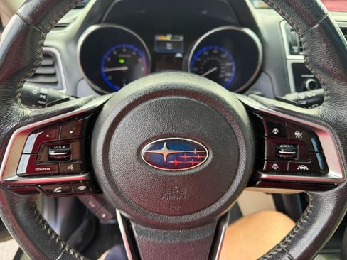 Used 2019 Subaru Outback 2.5i Limited AWD/4WD image 36