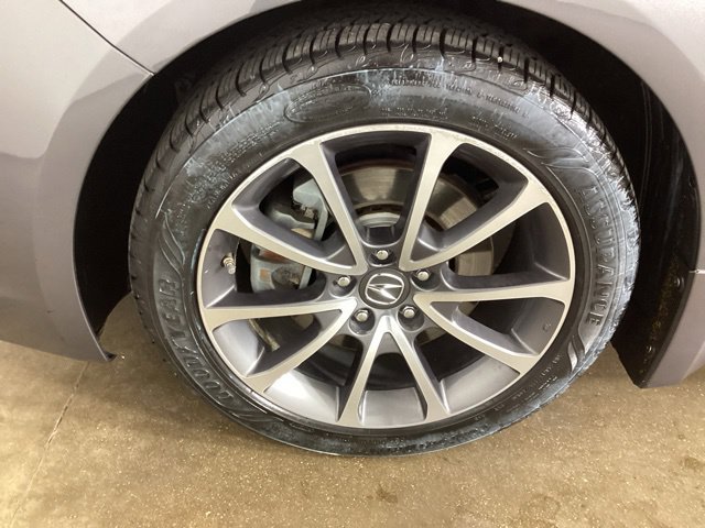 Used 2017 Acura TLX w/ Advance Package AWD/4WD image 30