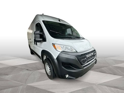 Used 2026 RAM ProMaster 2500 w/ Convenience Group FWD image 2