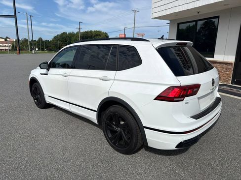 Used 2024 Volkswagen Tiguan SE R-Line AWD/4WD image 6