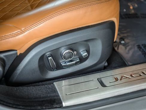 Used 2017 Jaguar XJ L Portfolio image 49
