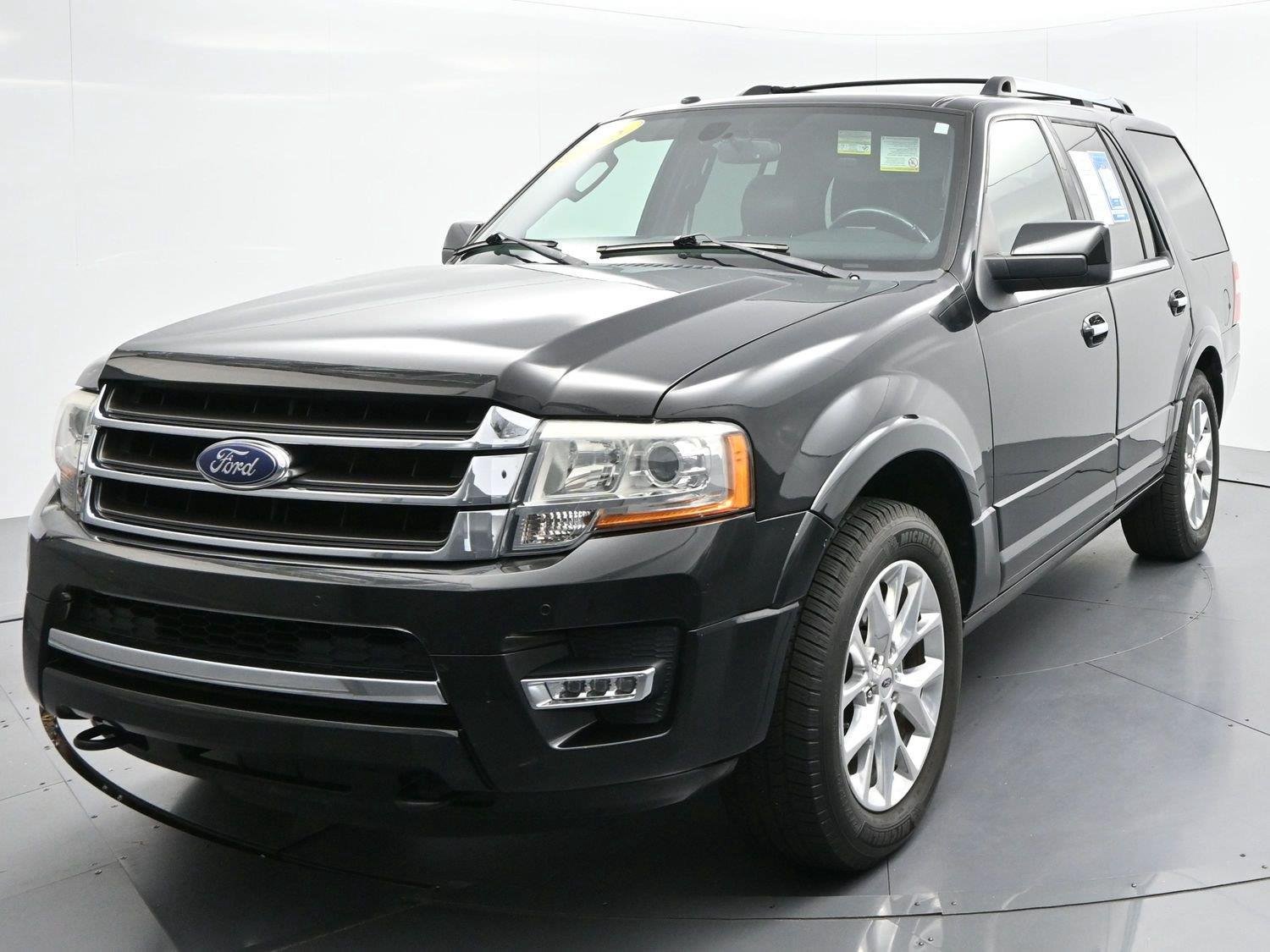 Used 2015 Ford Expedition Limited w/ Equipment Group 301A AWD/4WD image 3