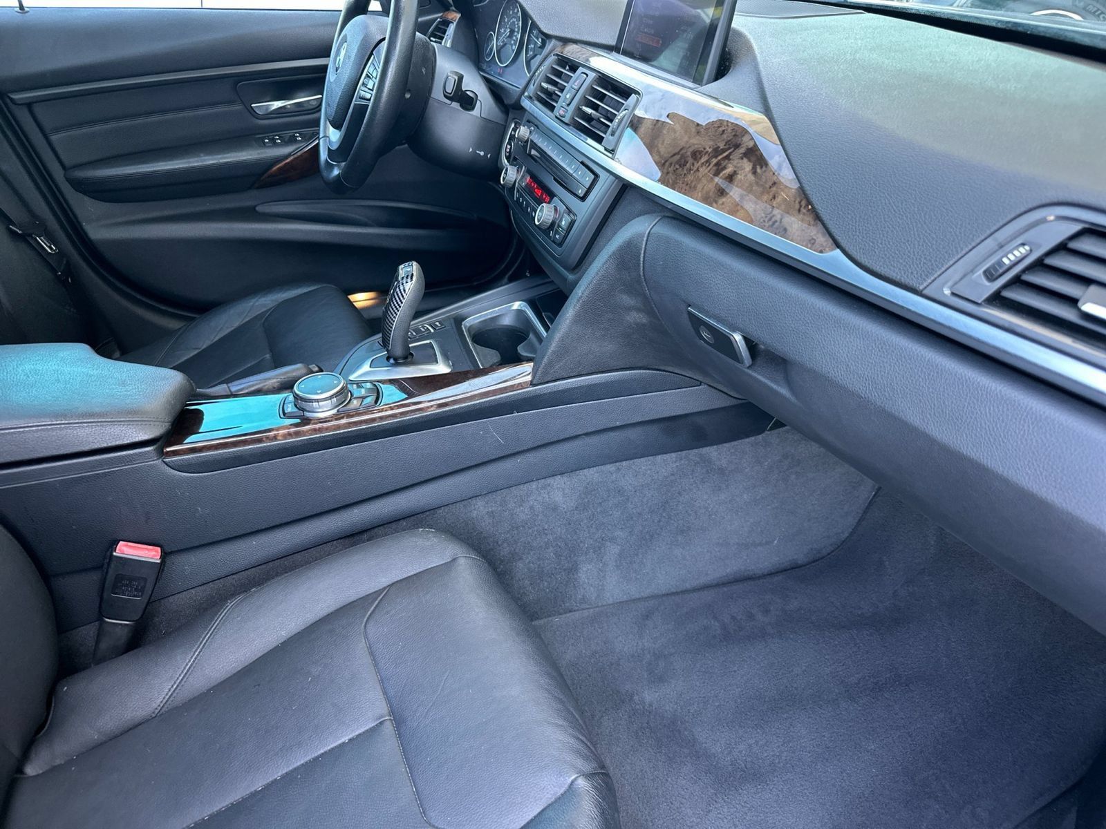 Used 2015 BMW 328i Sedan RWD image 14