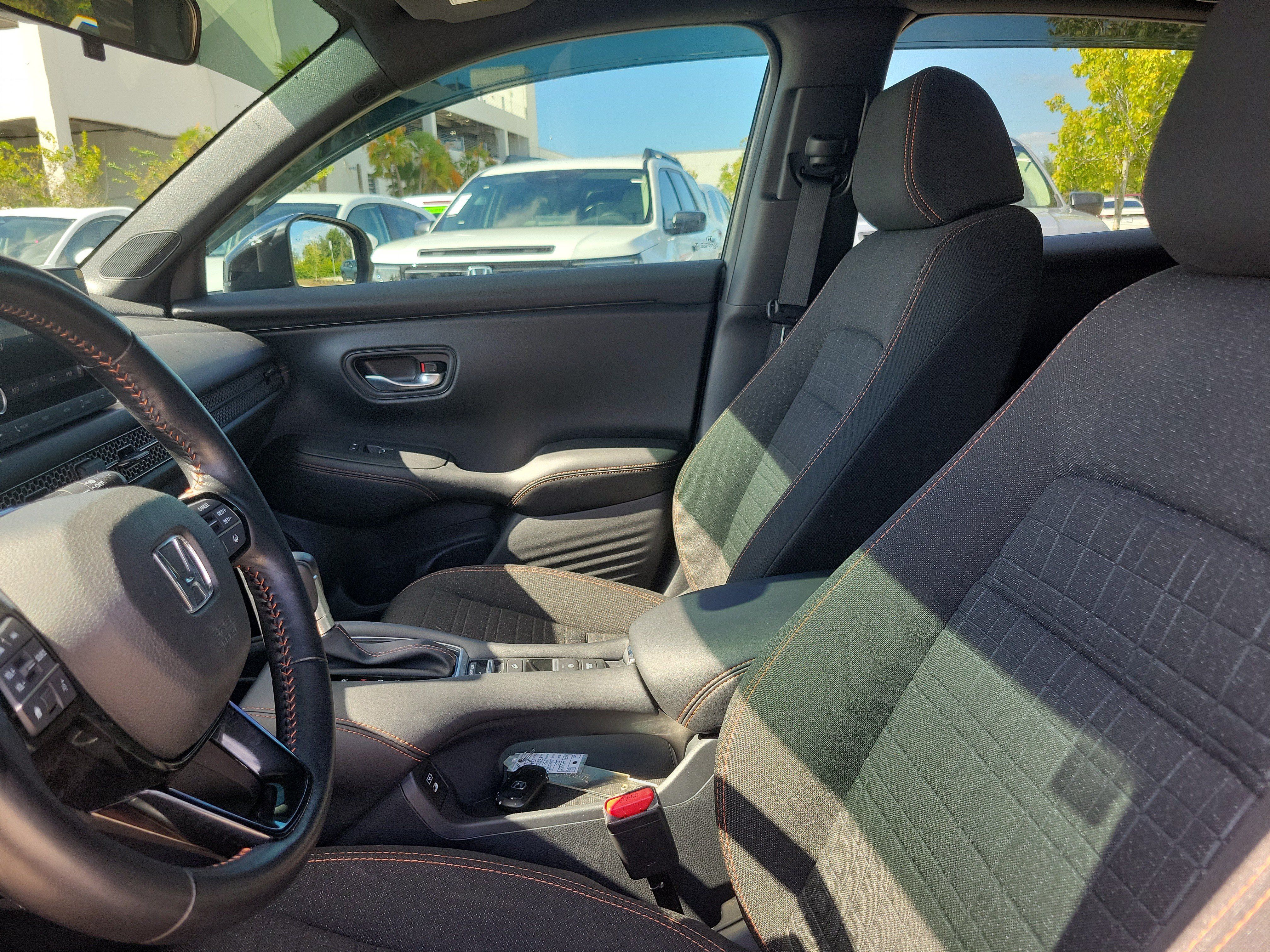 Used 2025 Honda HR-V Sport image 24