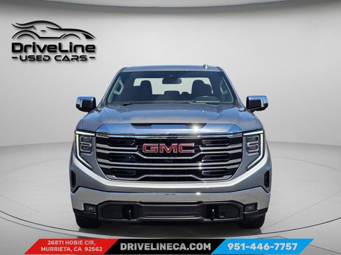 Used 2025 GMC Sierra 1500 SLT AWD/4WD image 2