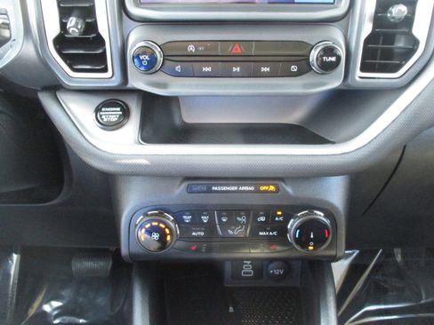 Used 2024 Ford Bronco Sport Big Bend w/ Convenience Package image 29