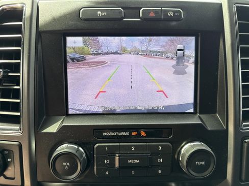 Used 2020 Ford F150 XLT w/ Equipment Group 302A Luxury AWD/4WD image 11