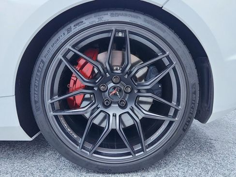 Used 2024 Chevrolet Corvette Z06 image 15