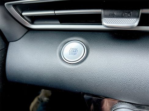 Used 2021 Hyundai Elantra SEL w/ Convenience Package image 15