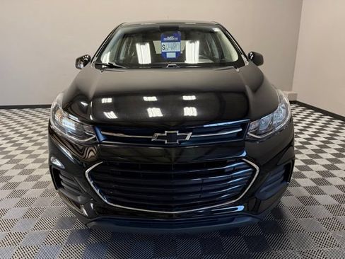 Used 2019 Chevrolet Trax LS FWD image 4