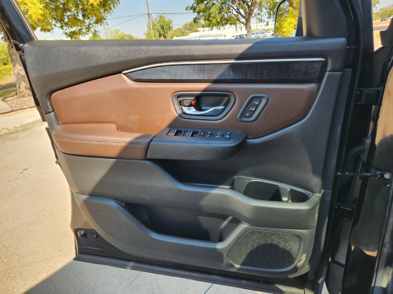 Used 2023 Honda Pilot Elite image 16