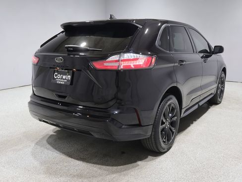 Used 2023 Ford Edge SE w/ Black Appearance Package AWD/4WD image 2