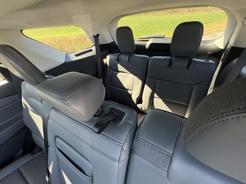 New 2026 Ford Explorer Active w/ Active Comfort Package image 28