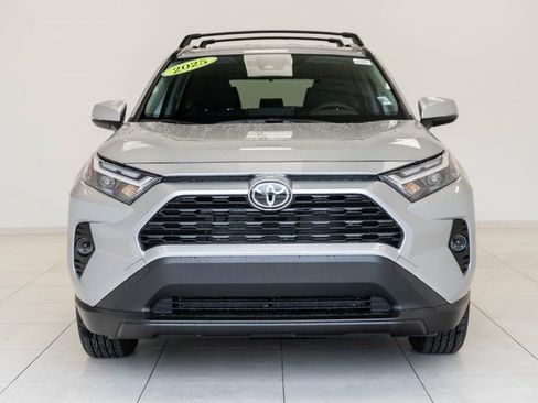 Used 2025 Toyota RAV4 XLE image 5