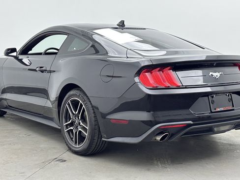 Used 2020 Ford Mustang Coupe RWD image 4