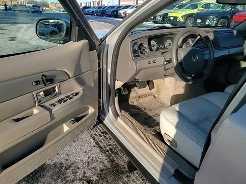 Used 2008 Mercury Grand Marquis LS image 11