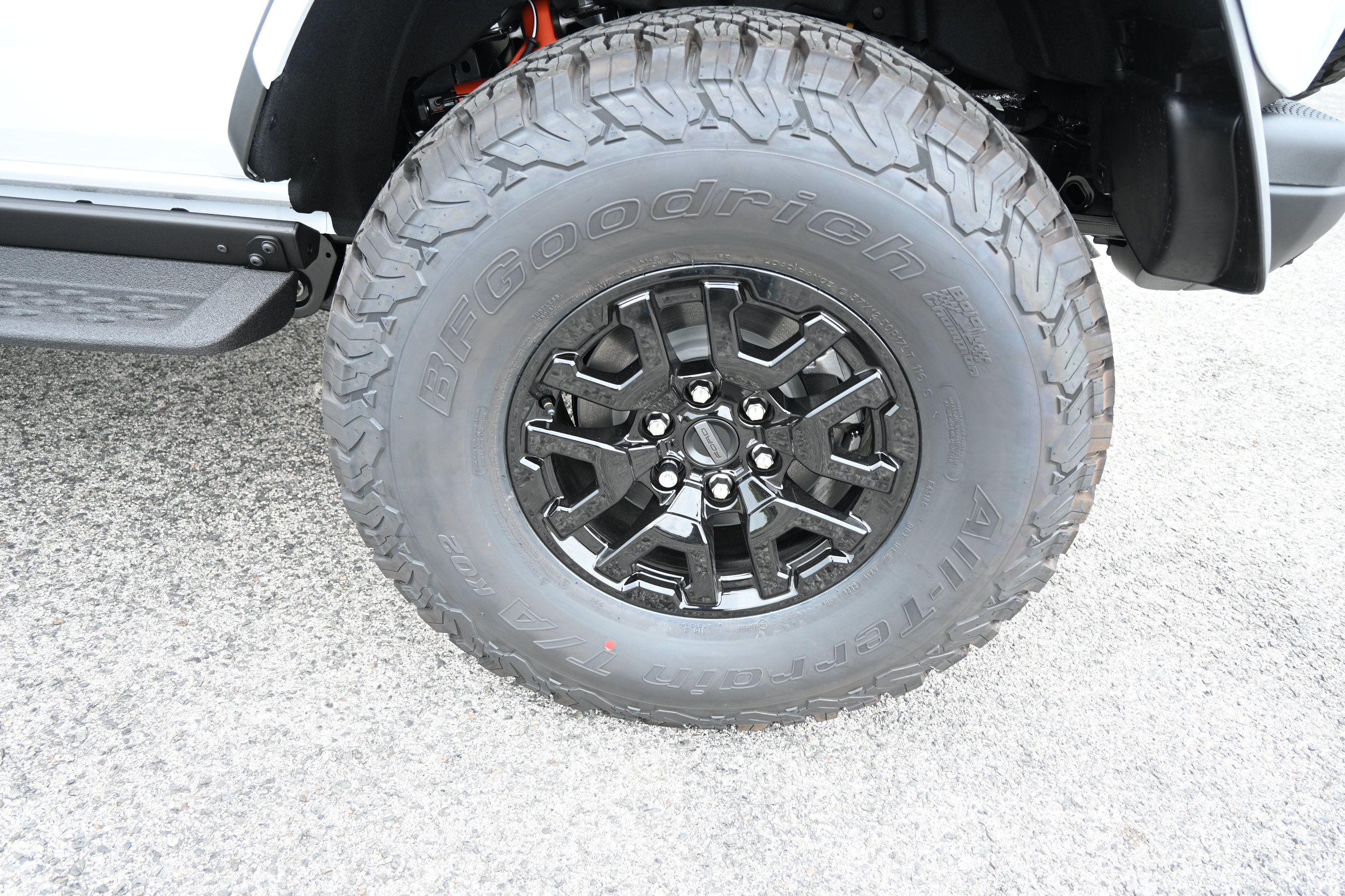 New 2026 Ford Bronco Raptor AWD/4WD image 13