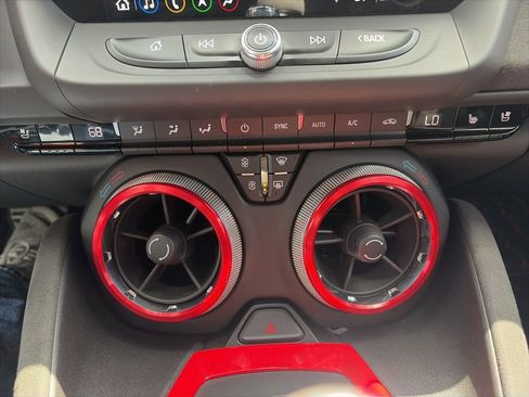 Used 2019 Chevrolet Camaro ZL1 RWD image 12