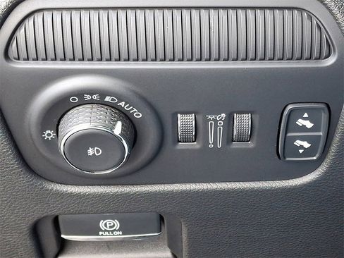 Used 2024 Jeep Wagoneer Series III image 26