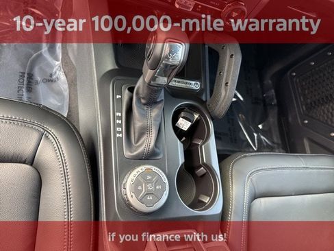 New 2025 Ford Bronco Outer Banks w/ Sasquatch Package AWD/4WD image 53