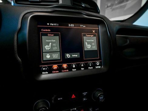 Used 2022 Jeep Renegade Limited w/ Sun, Sound & Wheels Group image 38