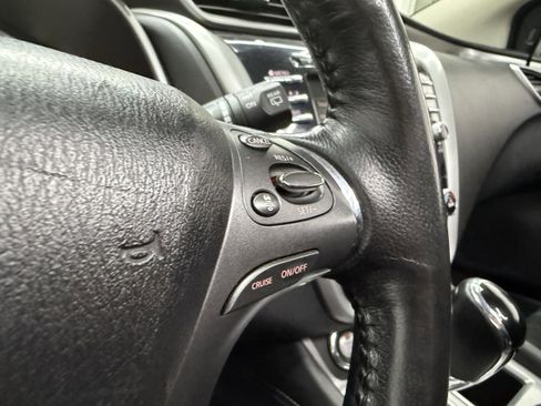 Used 2020 Nissan Murano SV AWD/4WD image 17