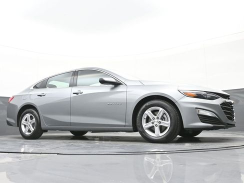 Used 2024 Chevrolet Malibu LS image 36