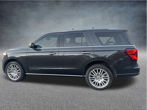 Used 2023 Ford Expedition Platinum image 14