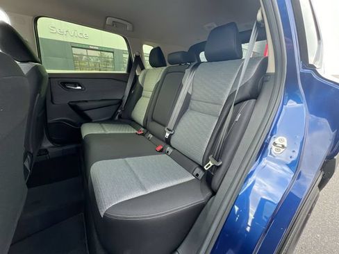 Used 2023 Nissan Rogue SV AWD/4WD image 21