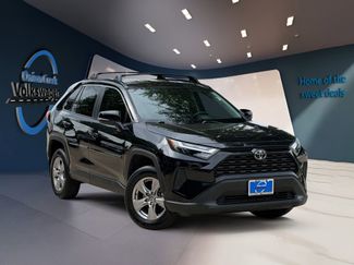 Used 2025 Toyota RAV4 XLE FWD video 1