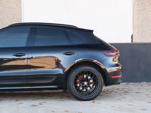 Used 2017 Porsche Macan GTS w/ Premium Package Plus image 8