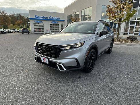 Used 2023 Honda CR-V Sport Touring image 9