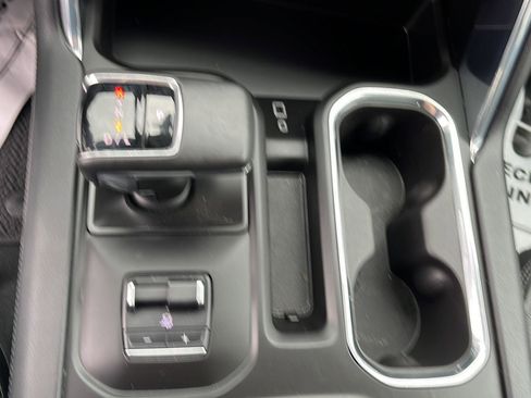 Used 2024 GMC Sierra 1500 Denali AWD/4WD image 16