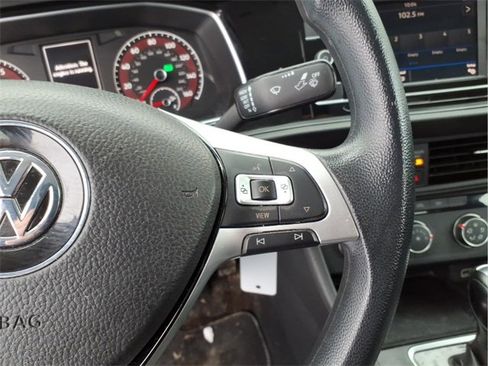 Used 2019 Volkswagen Jetta S w/ Driver Assistance Package image 15