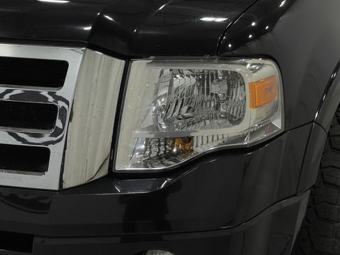 Used 2012 Ford Expedition XLT AWD/4WD image 32