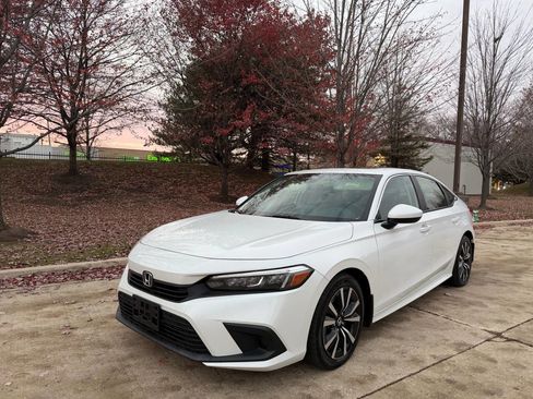 Used 2022 Honda Civic EX image 14