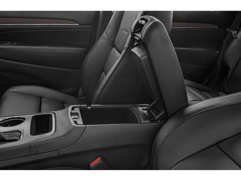 Used 2019 Jeep Grand Cherokee Summit AWD/4WD image 10