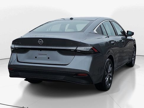 New 2026 Nissan Sentra SL w/ Floor Mat Package image 4