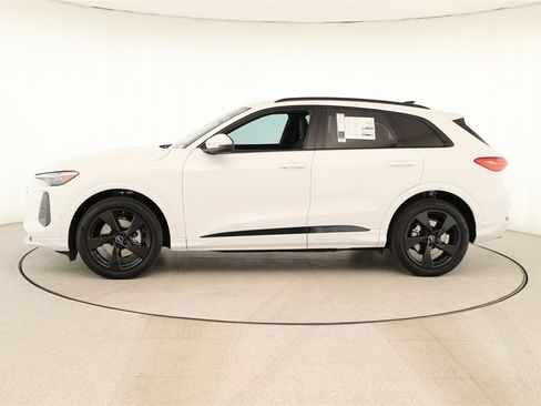 New 2025 Audi Q5 Prestige image 2