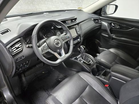 Used 2020 Nissan Rogue SL image 12