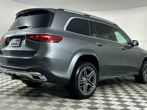 Certified 2025 Mercedes-Benz GLS 450 4MATIC image 4